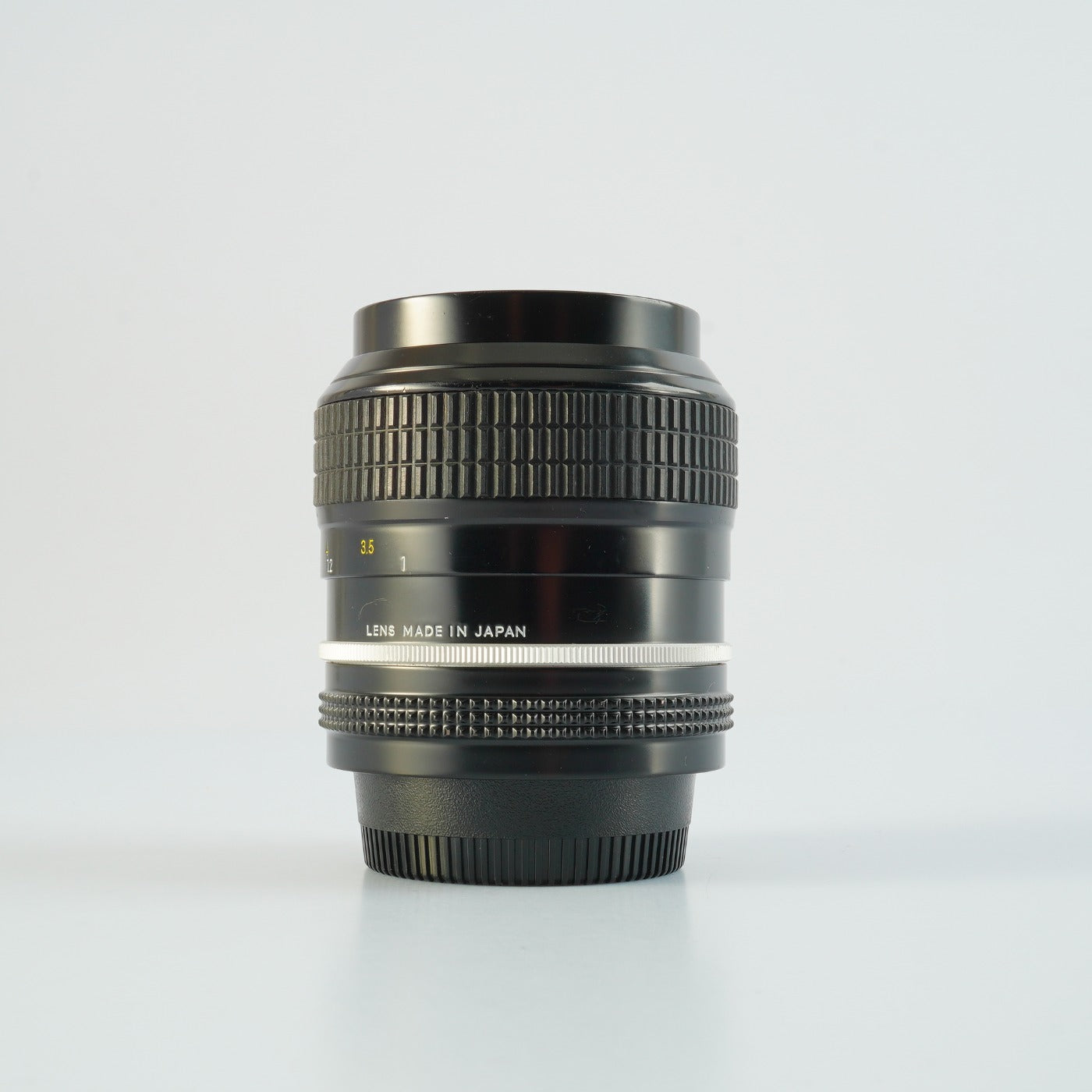 Nikon 非Ai Nikkor 105mm F/2.5 単焦点レンズ