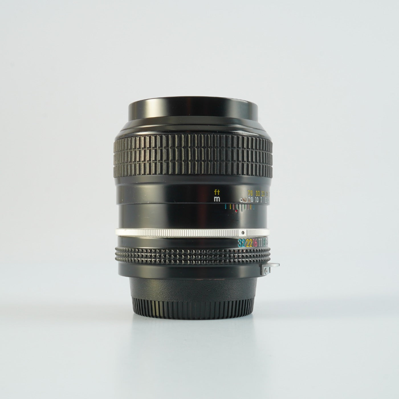 Nikon 非Ai Nikkor 105mm F/2.5 単焦点レンズ