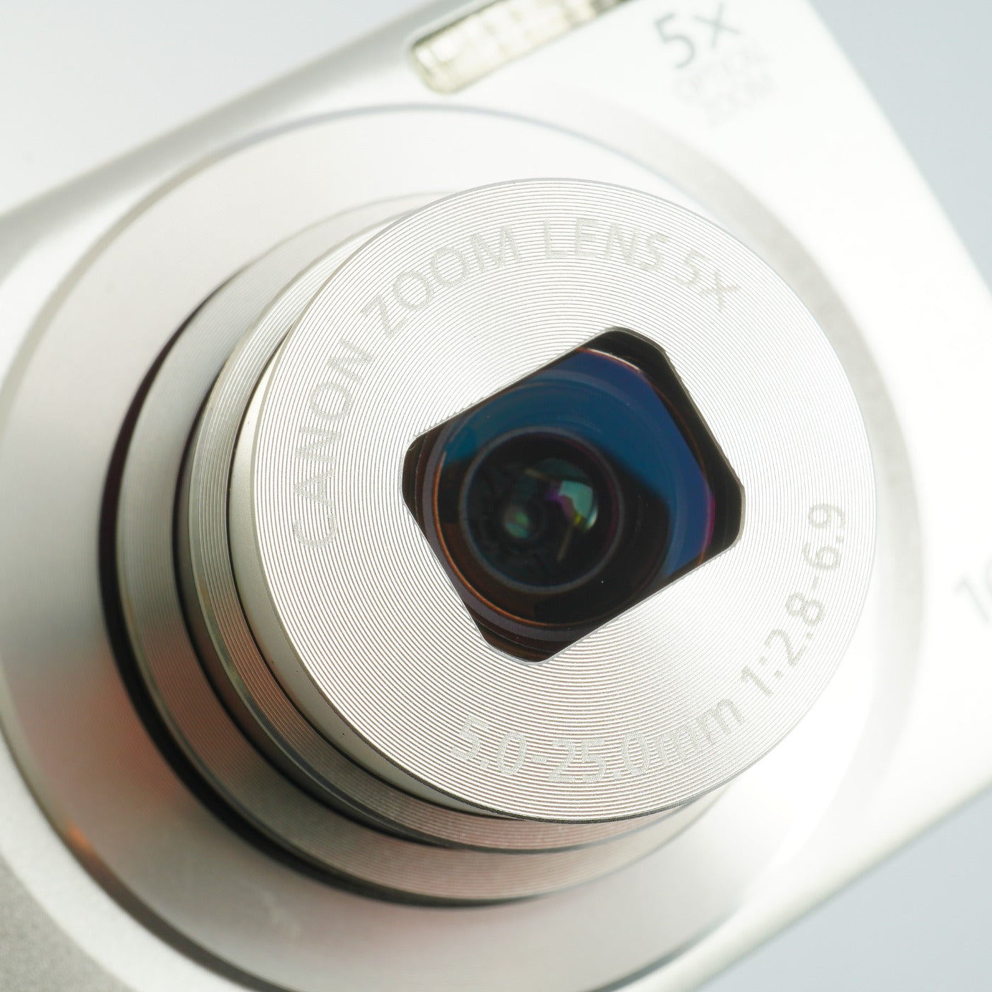 Canon PowerShot A2600 Silver + SD 2GB コンパクトデジタルカメラ