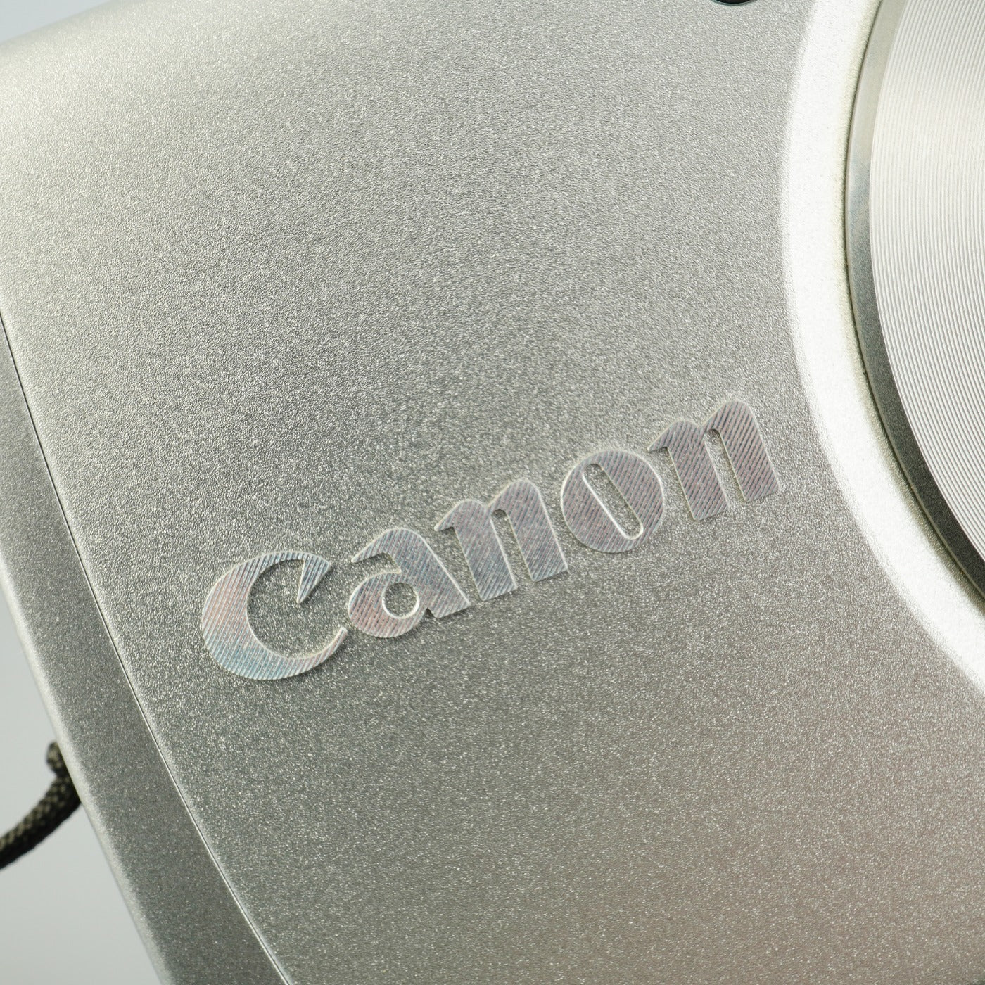Canon PowerShot A2600 Silver + SD 2GB コンパクトデジタルカメラ