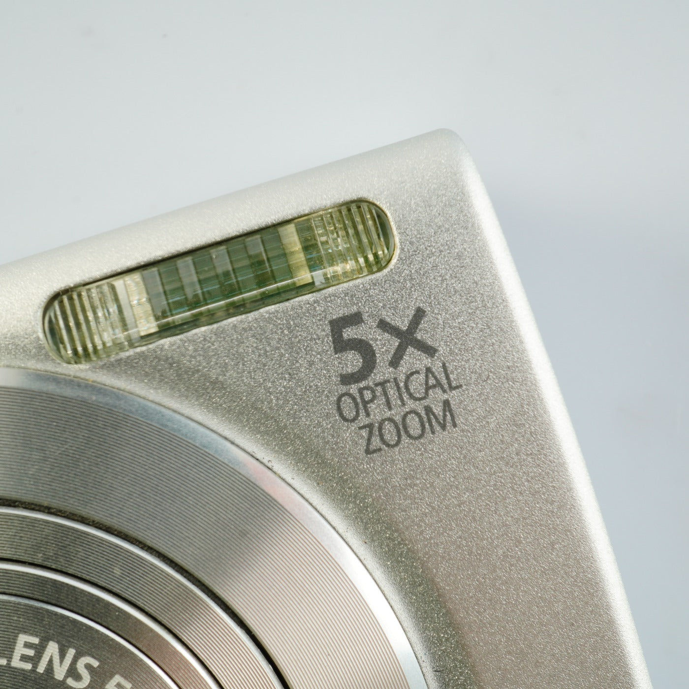 Canon PowerShot A2600 Silver + SD 2GB コンパクトデジタルカメラ