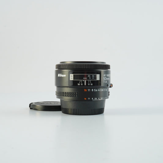 Nikon AF Nikkor 50mm F/1.4 単焦点レンズ