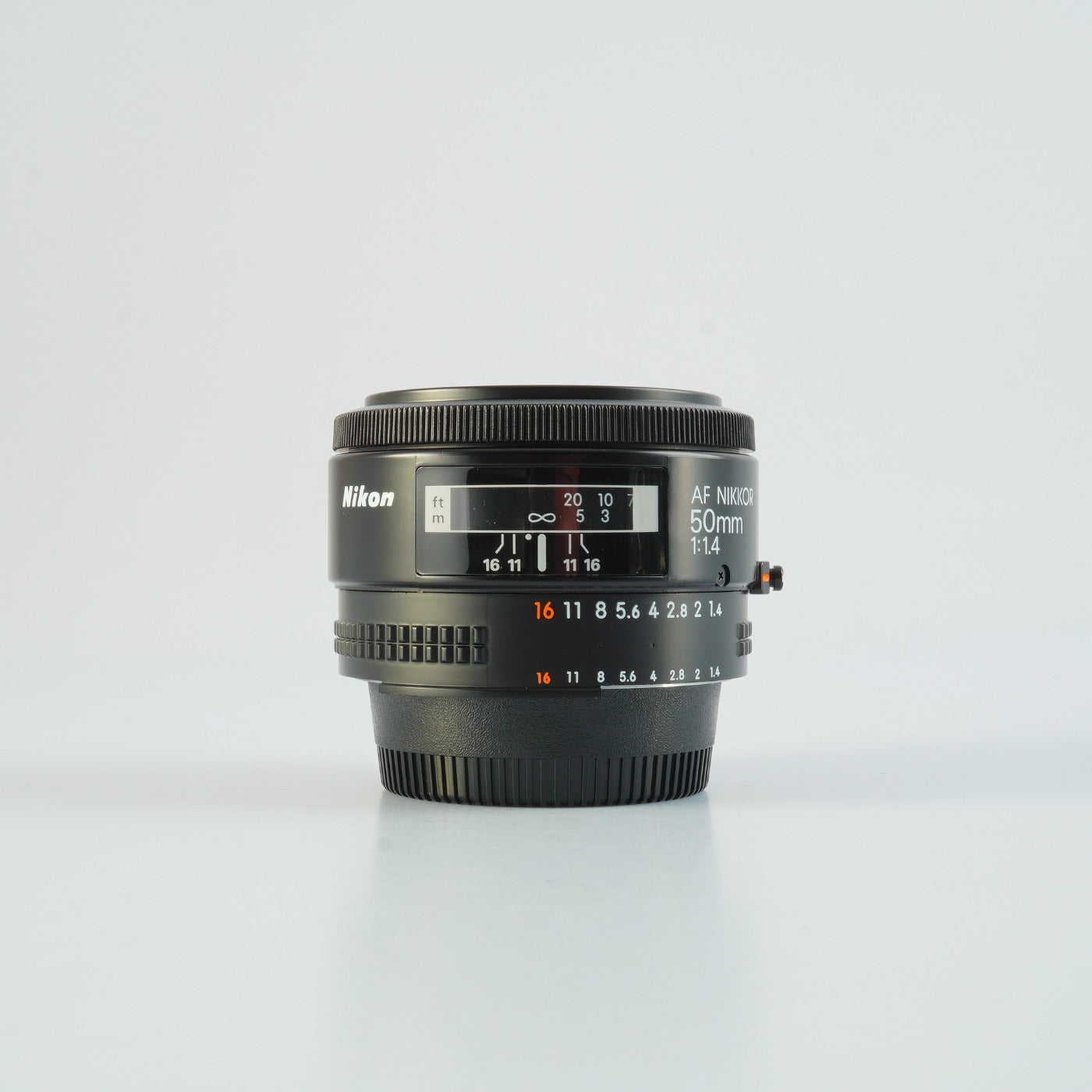 Nikon AF Nikkor 50mm F/1.4 単焦点レンズ