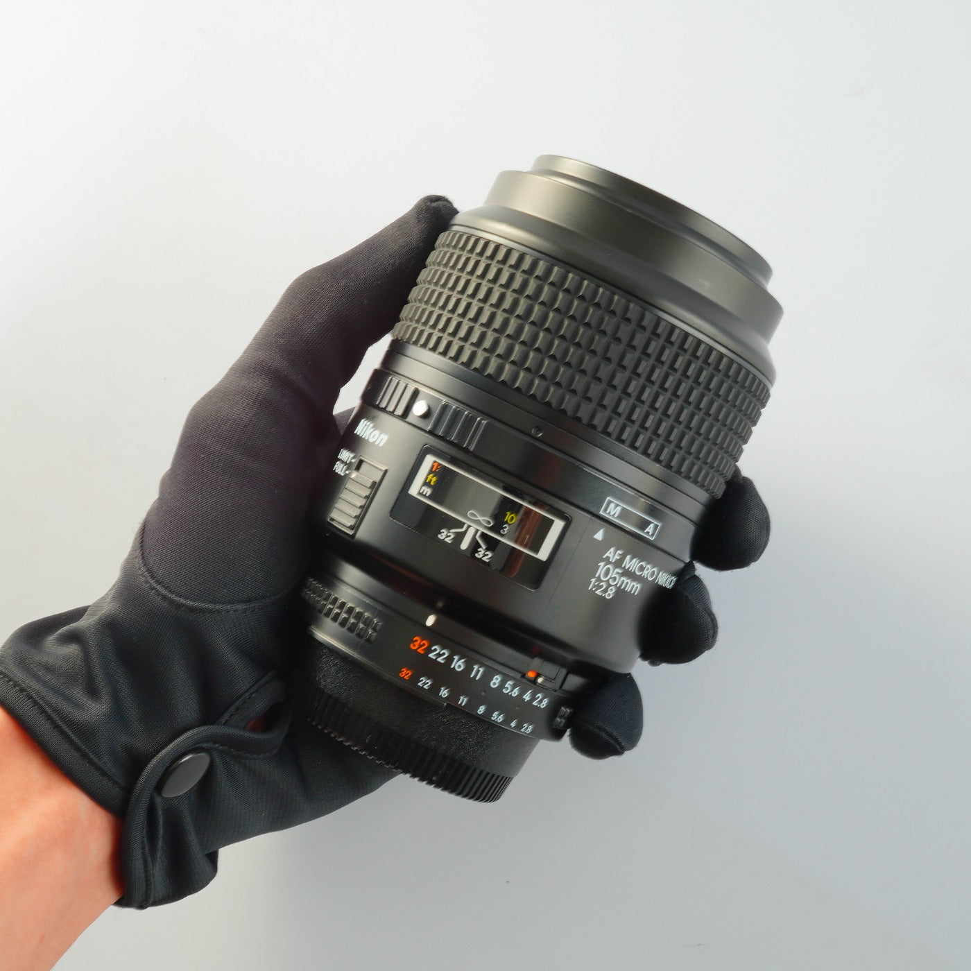 Nikon AF MICRO NIKKOR 105mm F/2.8 マクロレンズ