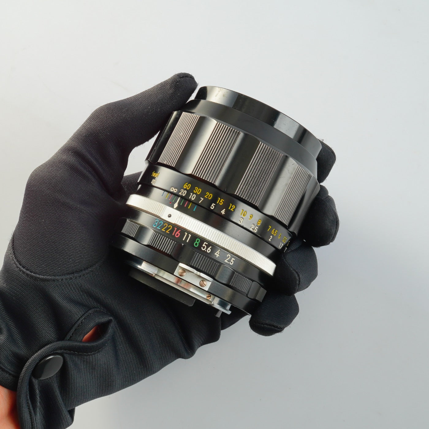 【Serviced】 Nikon 非Ai NIKKOR-P Auto 105mm F/2.5 単焦点レンズ