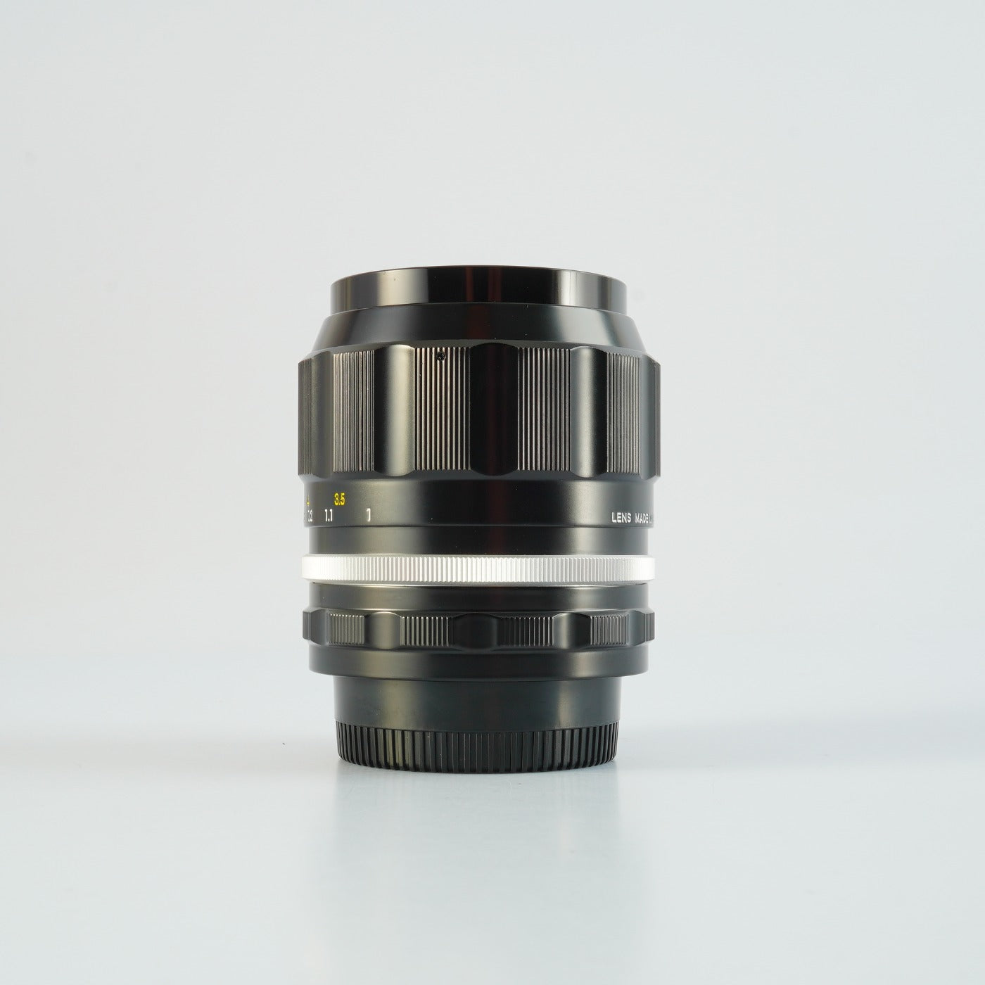 【Serviced】 Nikon 非Ai NIKKOR-P.C Auto 105mm F/2.5 単焦点レンズ