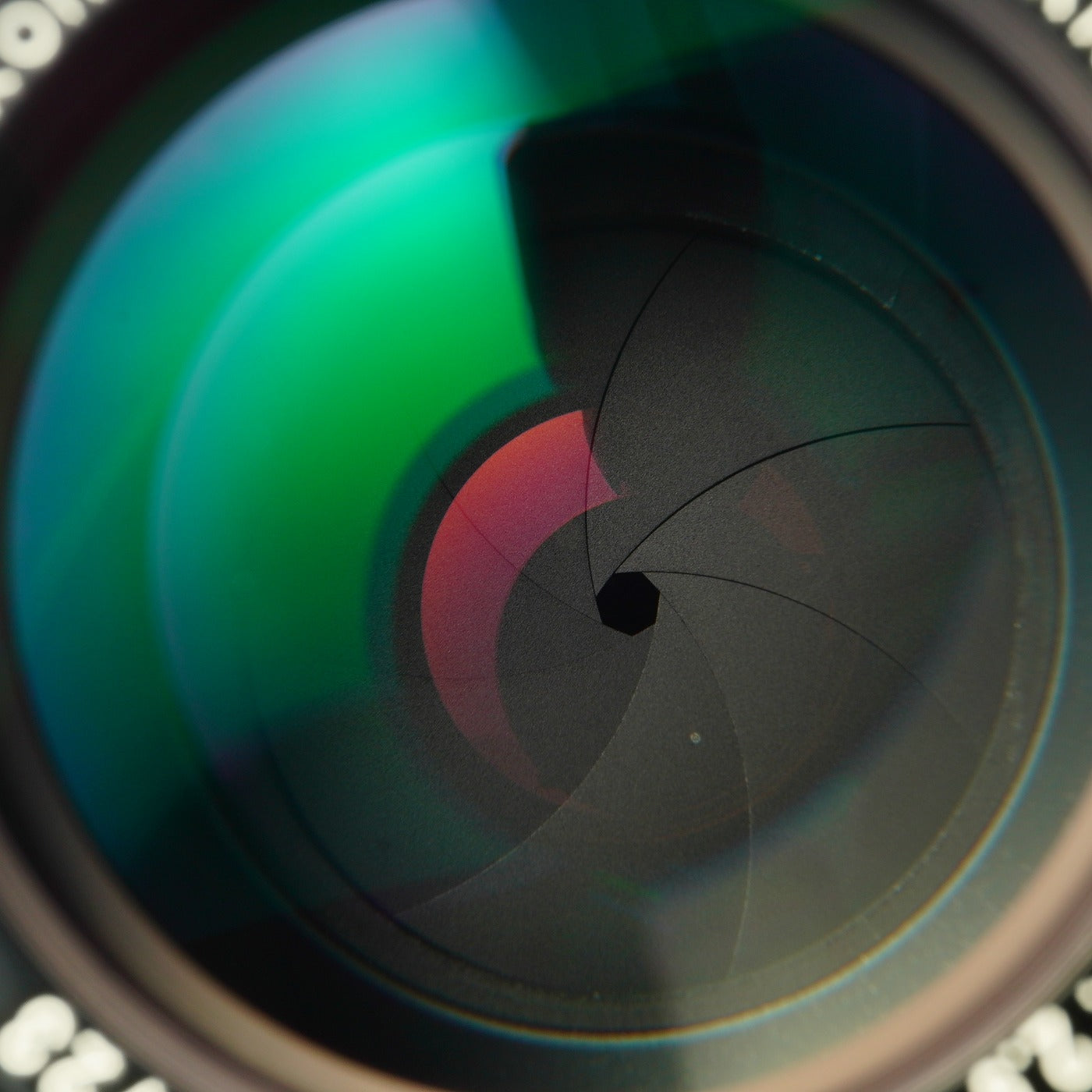 【Serviced】 Nikon 非Ai NIKKOR-P.C Auto 105mm F/2.5 単焦点レンズ