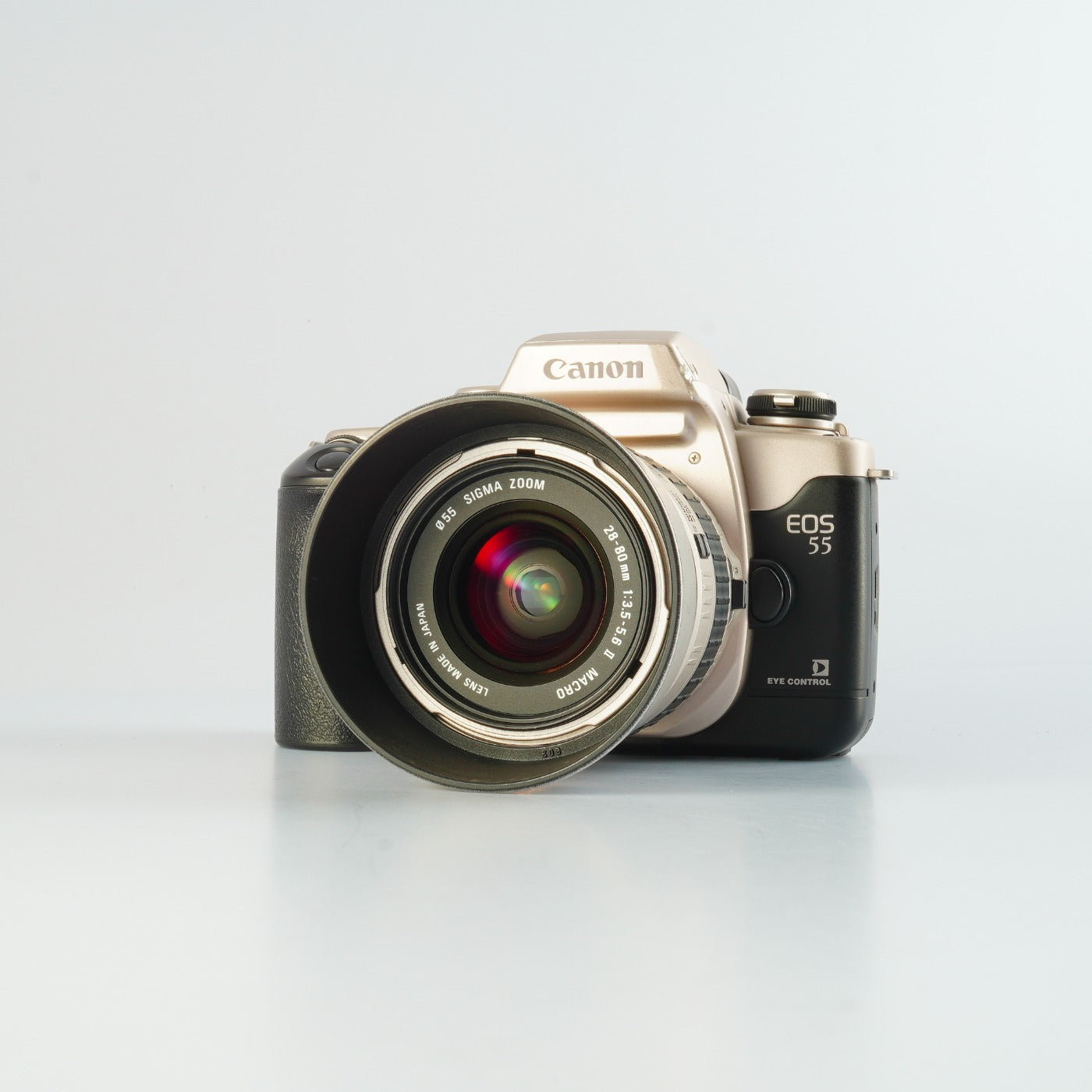 Canon EOS 55 (ELAN II) Gold ＋ SIGMA 28-80mm F/3.5-5.6 Ⅱ MACRO ASPHERICAL AF AF フィルム一眼レフカメラ
