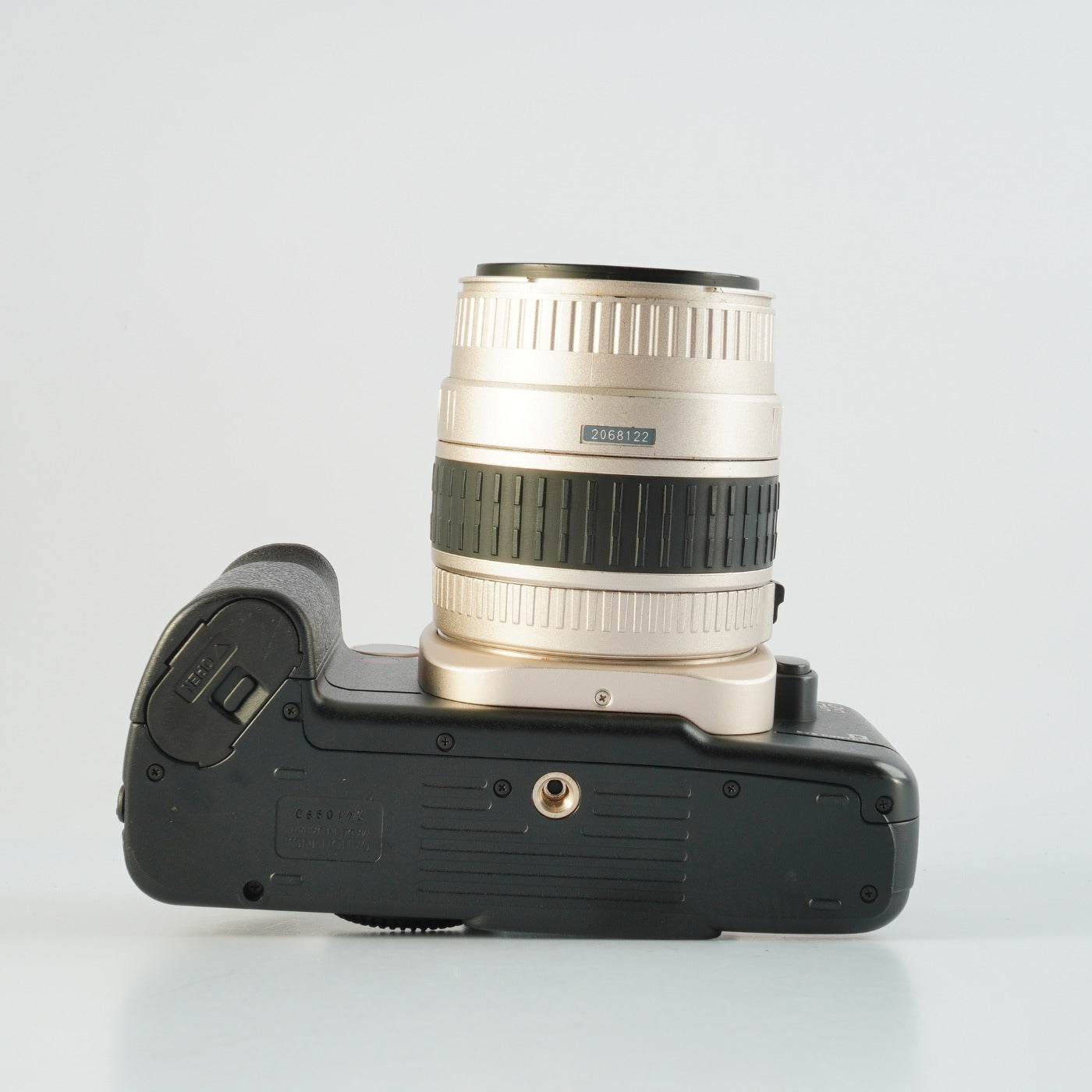 Canon EOS 55 (ELAN II) Gold ＋ SIGMA 28-80mm F/3.5-5.6 Ⅱ MACRO ASPHERICAL AF AF フィルム一眼レフカメラ