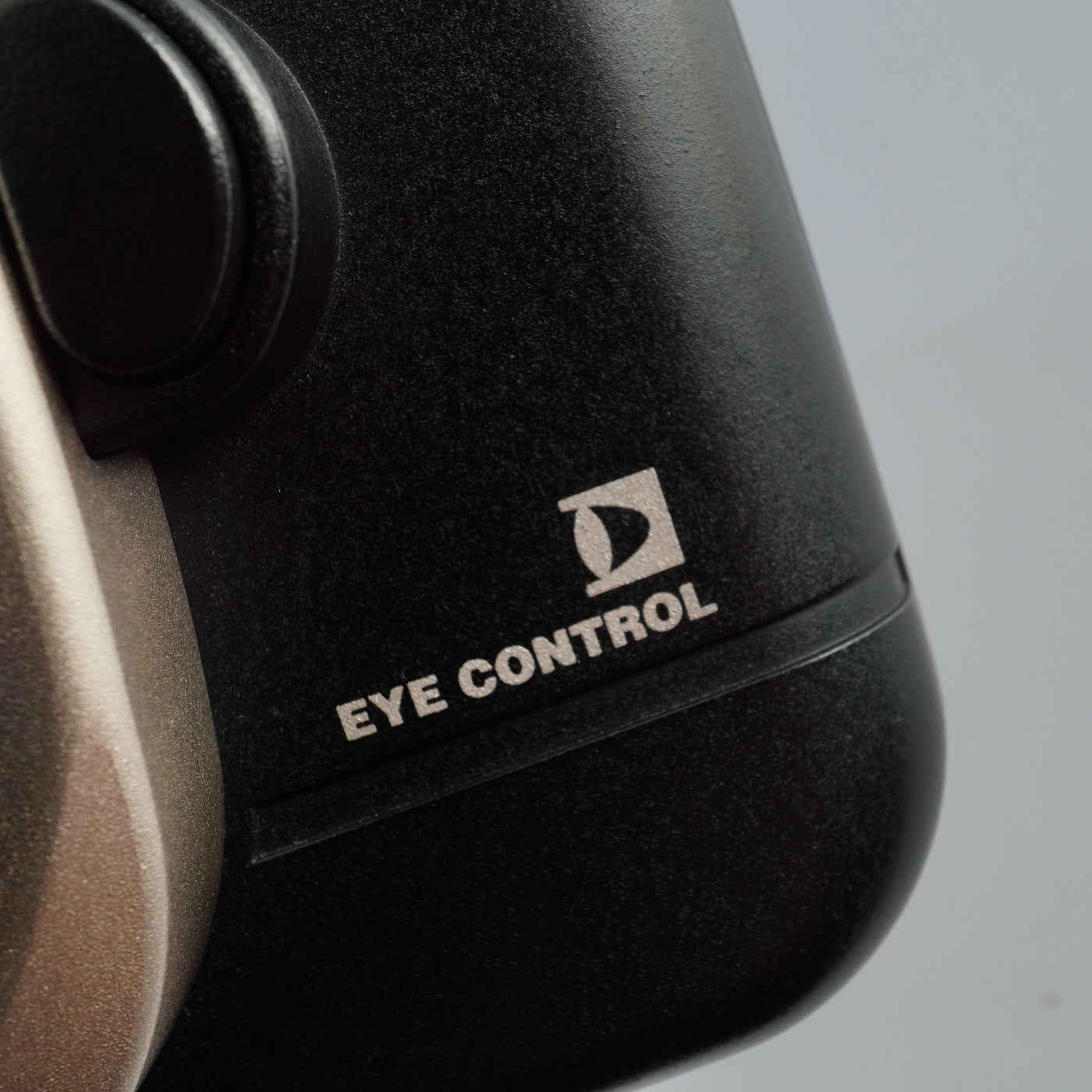 Canon EOS 55 (ELAN II) Gold ＋ SIGMA 28-80mm F/3.5-5.6 Ⅱ MACRO ASPHERICAL AF AF フィルム一眼レフカメラ