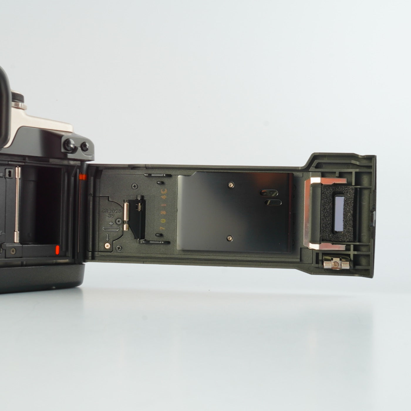 Canon EOS 55 (ELAN II) Gold ＋ SIGMA 28-80mm F/3.5-5.6 Ⅱ MACRO ASPHERICAL AF AF フィルム一眼レフカメラ