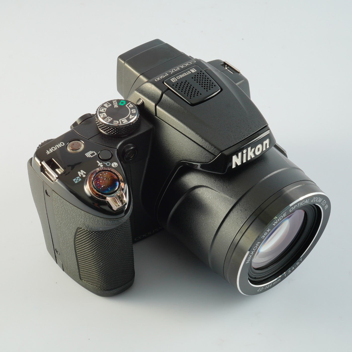 Nikon Coolpix P500 コンパクトデジタルカメラ