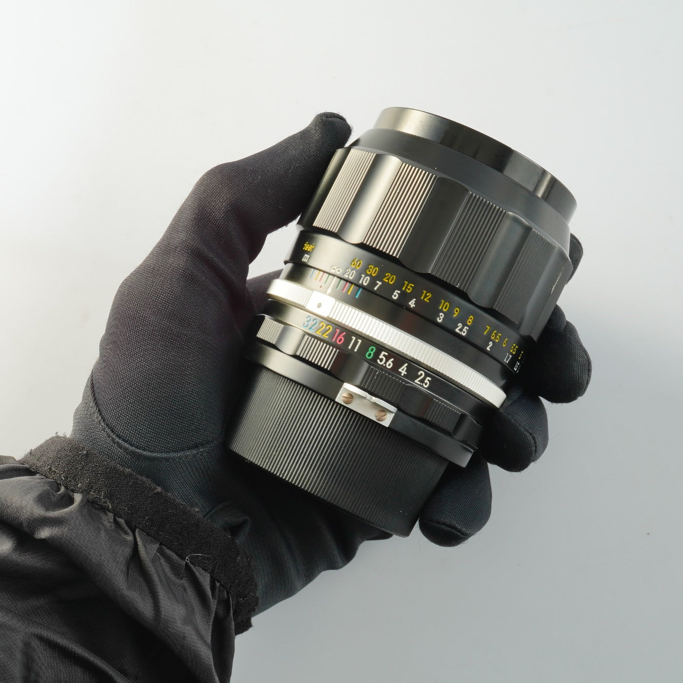 【Serviced】 Nikon 非Ai NIKKOR-P.C Auto 105mm F/2.5 単焦点レンズ