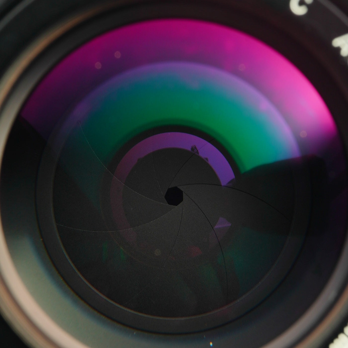 【Serviced】 Nikon 非Ai NIKKOR-P.C Auto 105mm F/2.5 単焦点レンズ