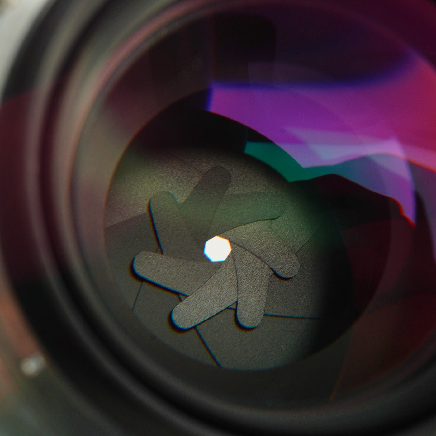 【Serviced】 Nikon 非Ai NIKKOR-P.C Auto 105mm F/2.5 単焦点レンズ