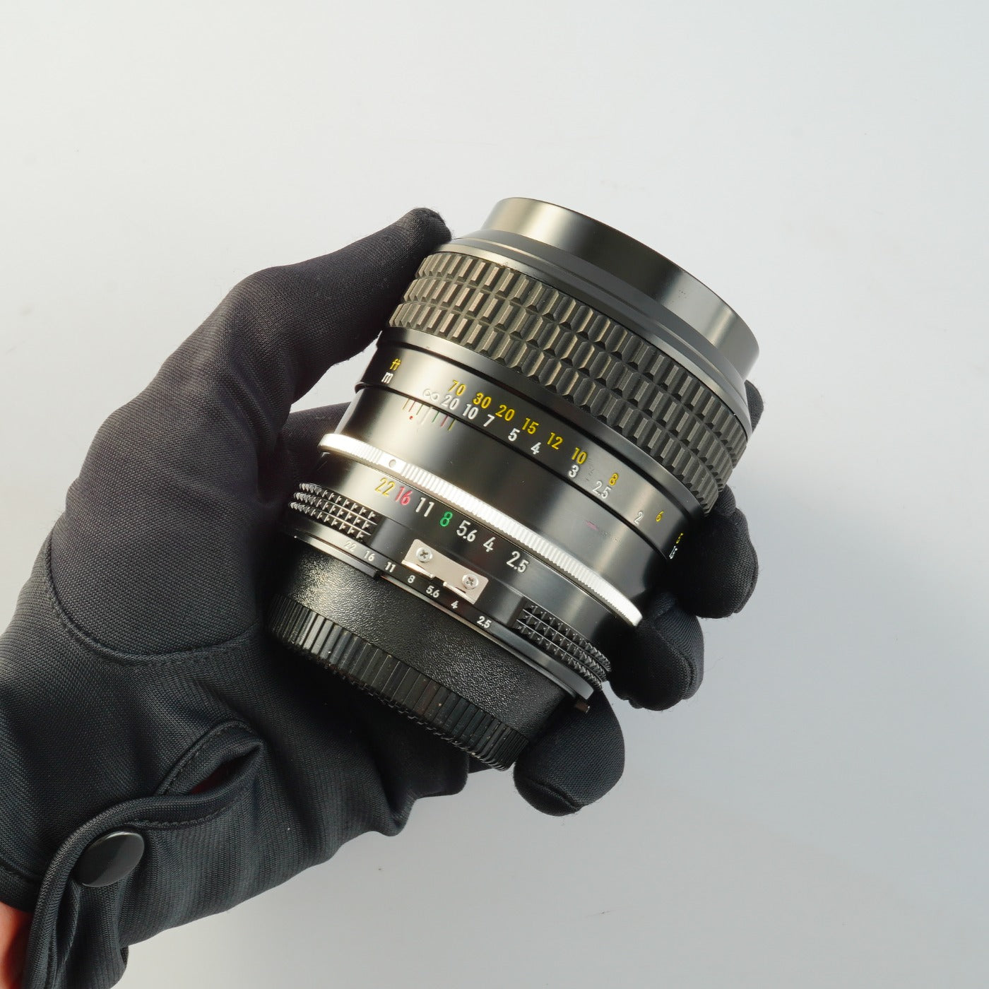 【Serviced】 Nikon Ai NIKKOR 105mm F/2.5 単焦点レンズ