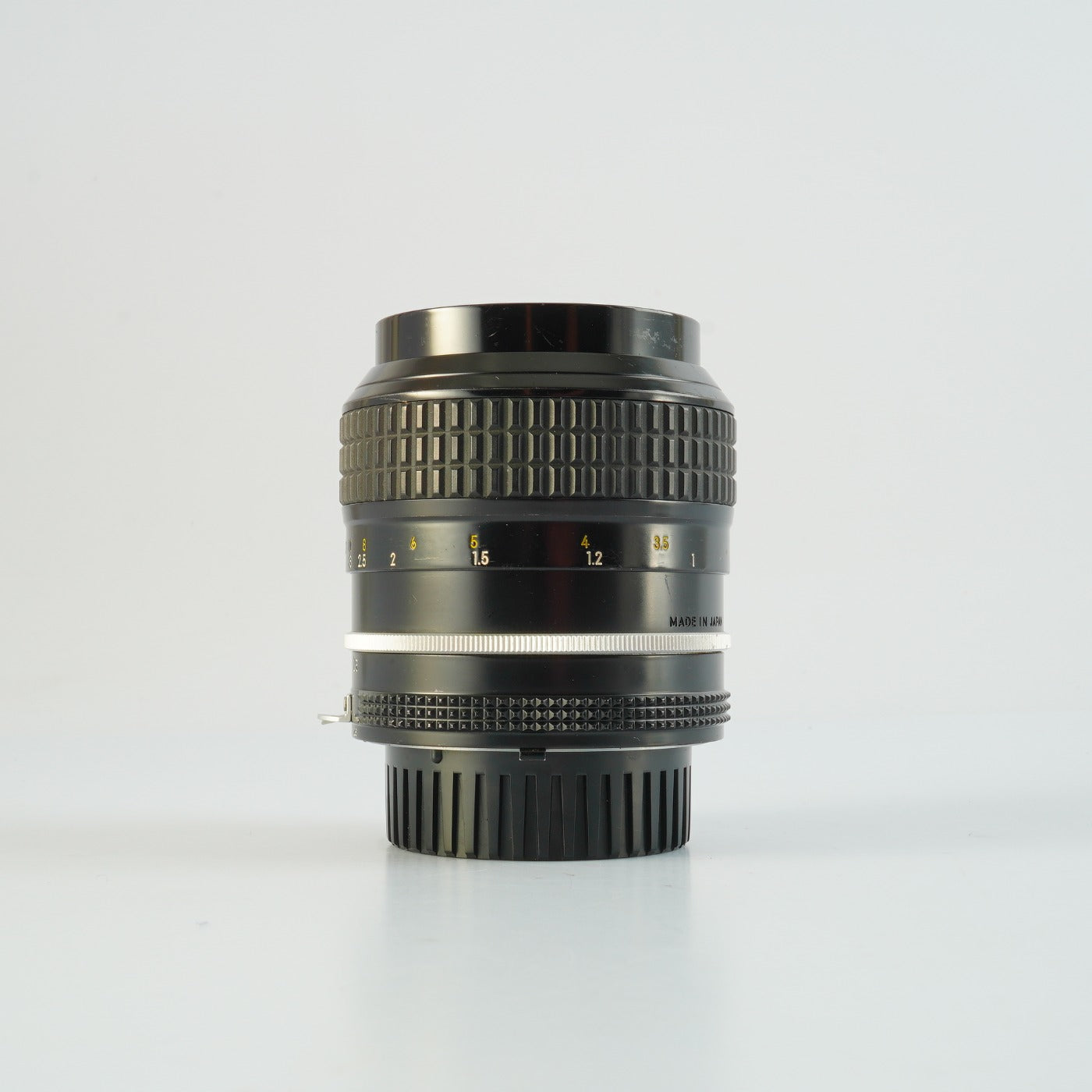 【Serviced】 Nikon Ai NIKKOR 105mm F/2.5 単焦点レンズ