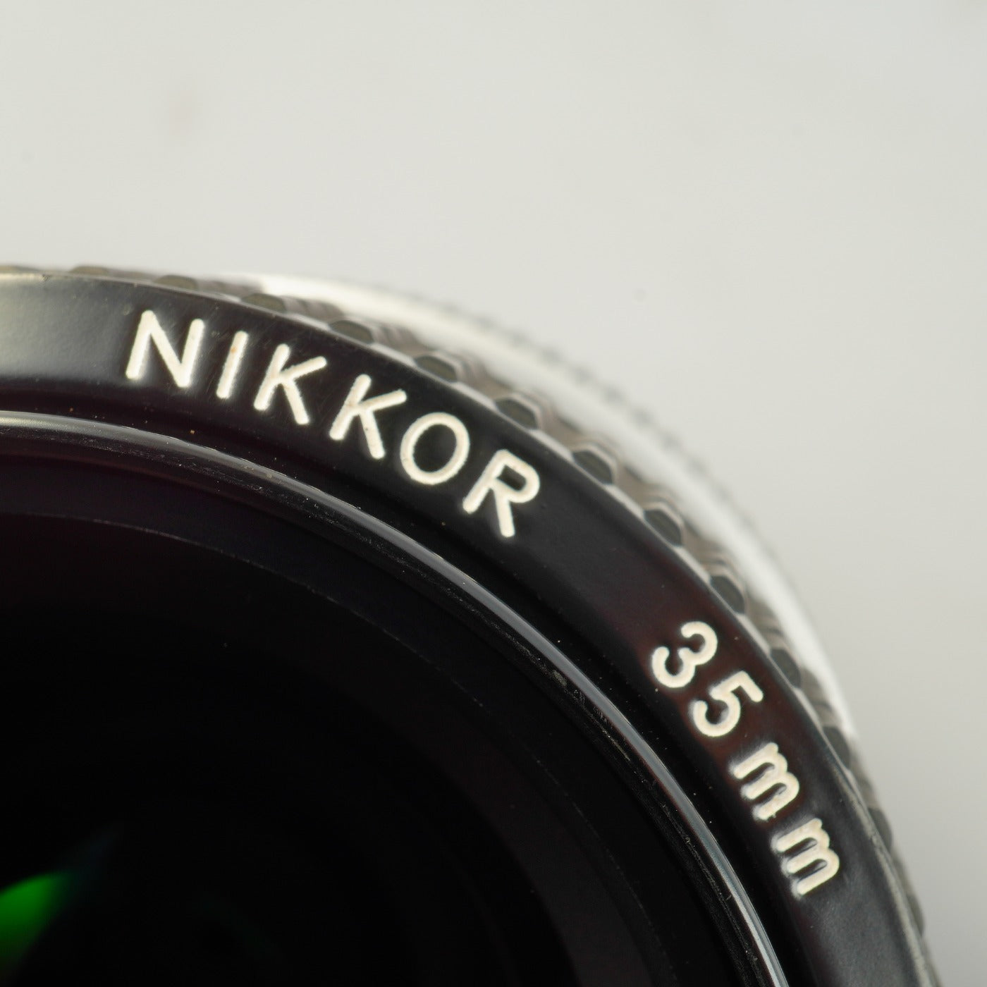 【Serviced】 Nikon Ai Nikkor 35mm F/2 単焦点レンズ