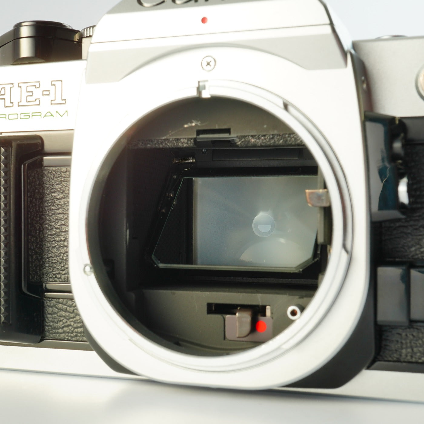 【SERVICED】 Canon AE-1 Program Black + New FD 50mm F/1.4 MF フィルム一眼レフカメラ