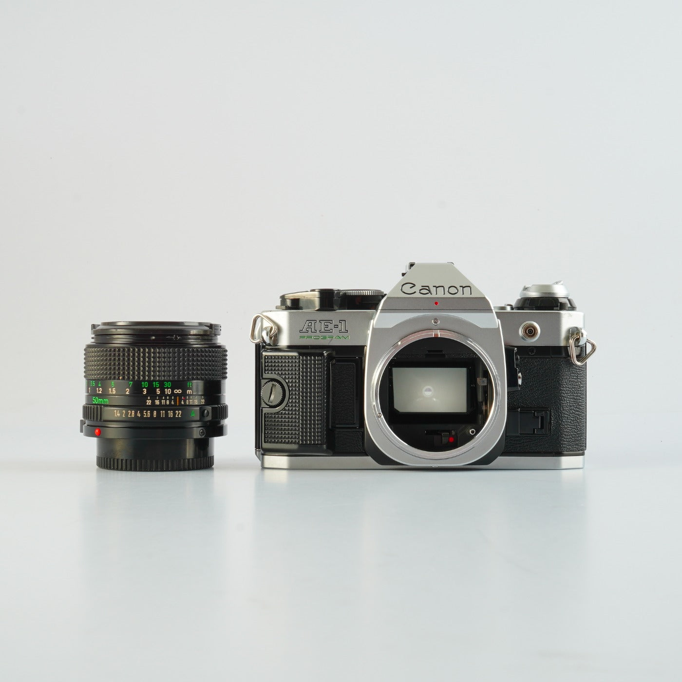 【SERVICED】 Canon AE-1 Program Black + New FD 50mm F/1.4 MF フィルム一眼レフカメラ