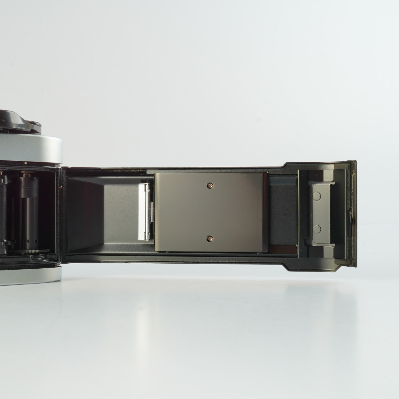 【SERVICED】 Canon AE-1 Program Black + New FD 50mm F/1.4 MF フィルム一眼レフカメラ