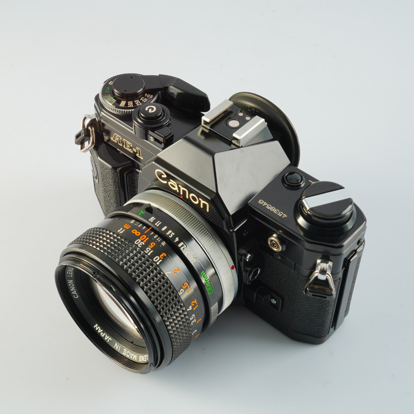 Canon AE-1 Black + FD 50mm F/1.4 S.S.C. MF フィルム一眼レフカメラ