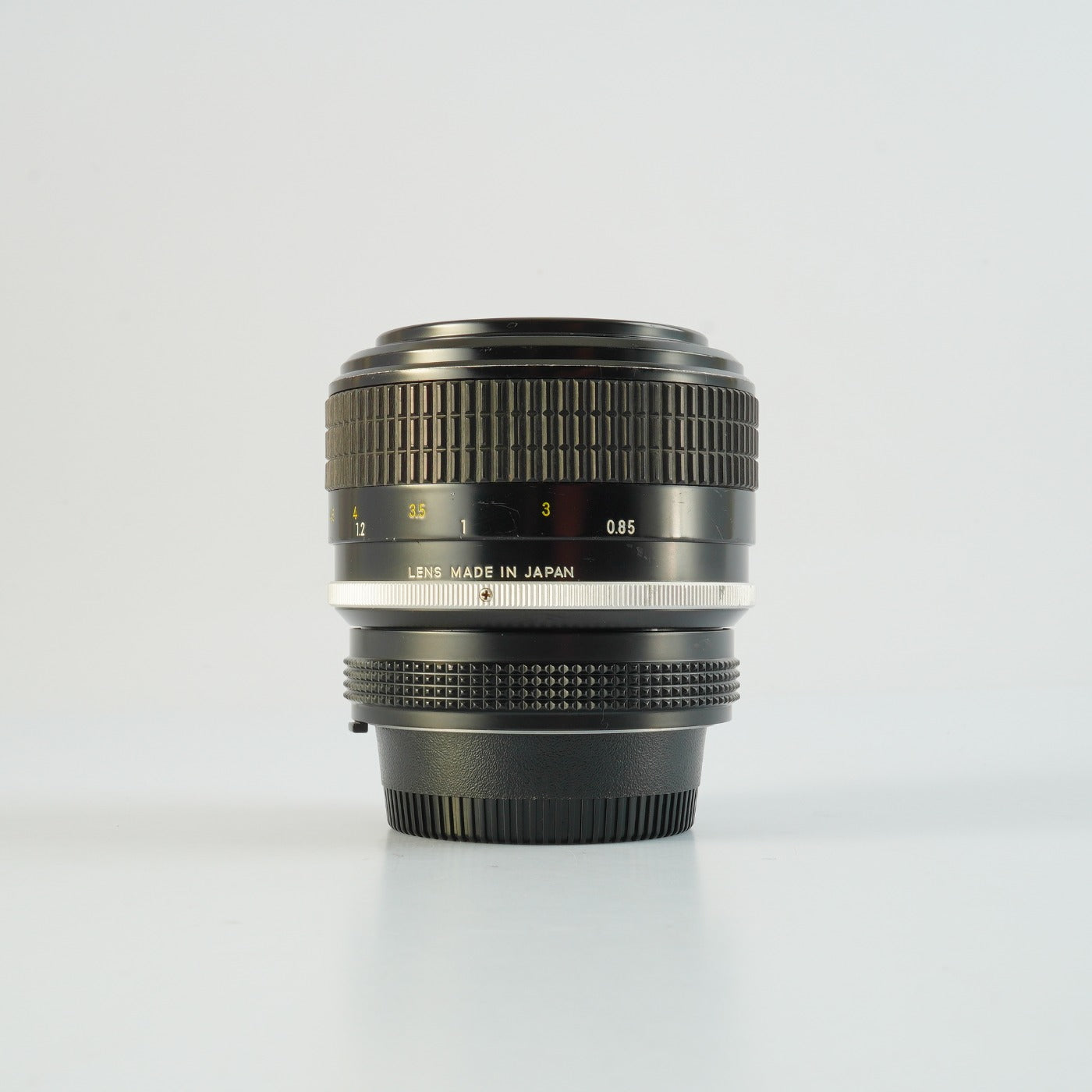 【Overhauled】 Nikon Ai改 Nikkor 85mm F/1.8 単焦点レンズ