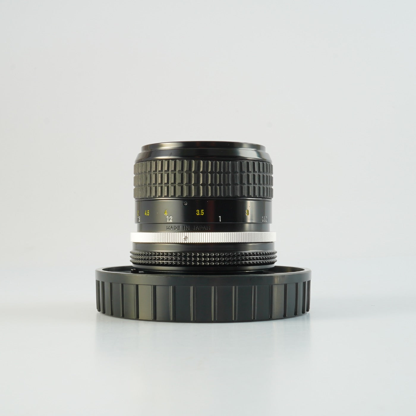 【Serviced】 Nikon Ai NIKKOR 85mm F/2 単焦点レンズ