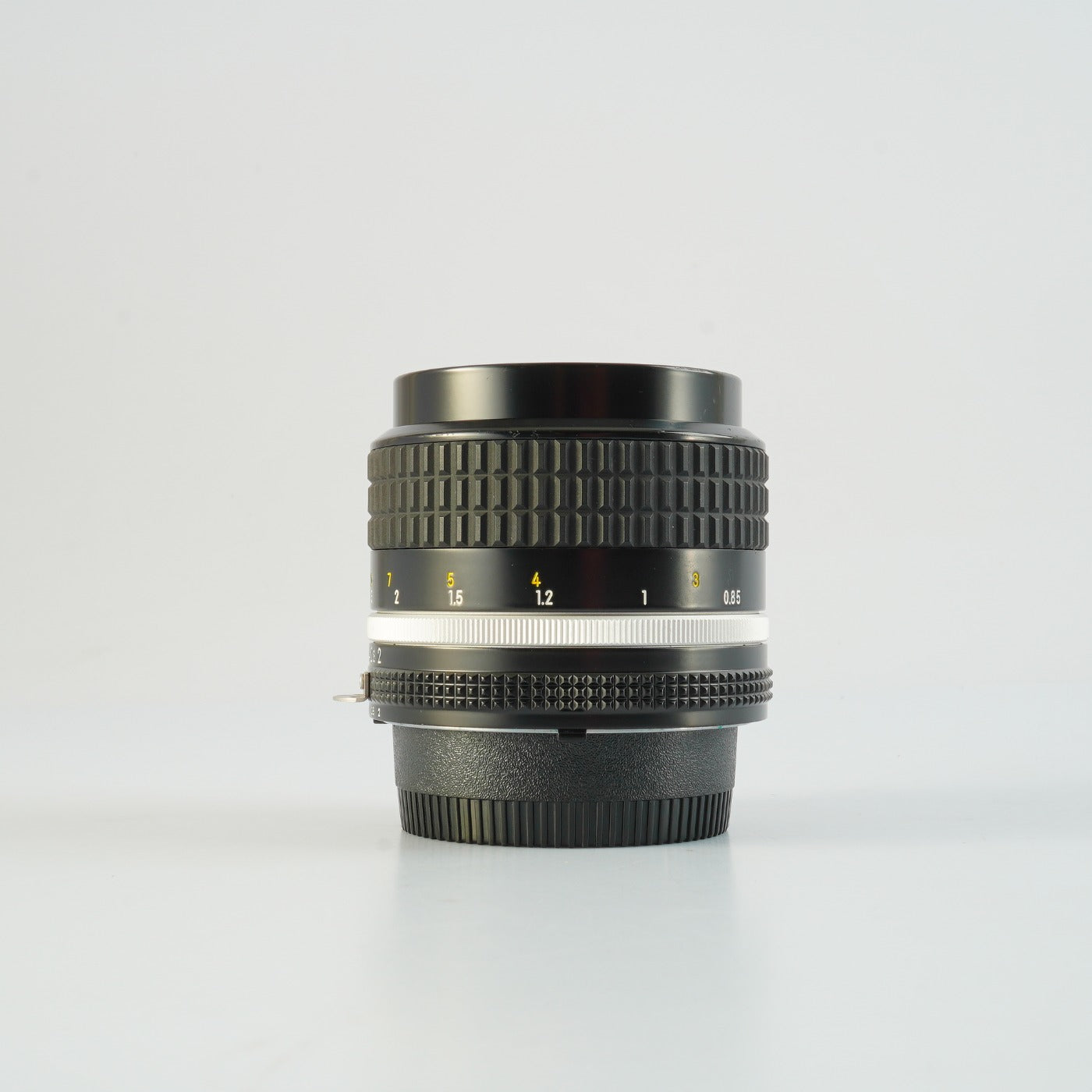 【Overhauled】 Nikon Ai-S NIKKOR 85mm F/2 単焦点レンズ