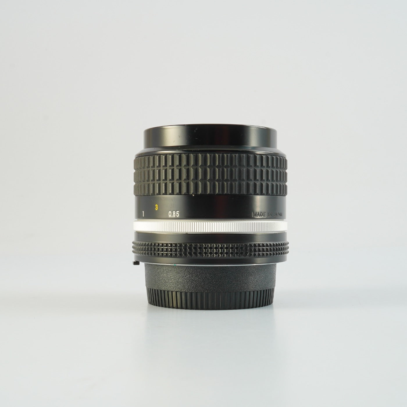 【Overhauled】 Nikon Ai-S NIKKOR 85mm F/2 単焦点レンズ