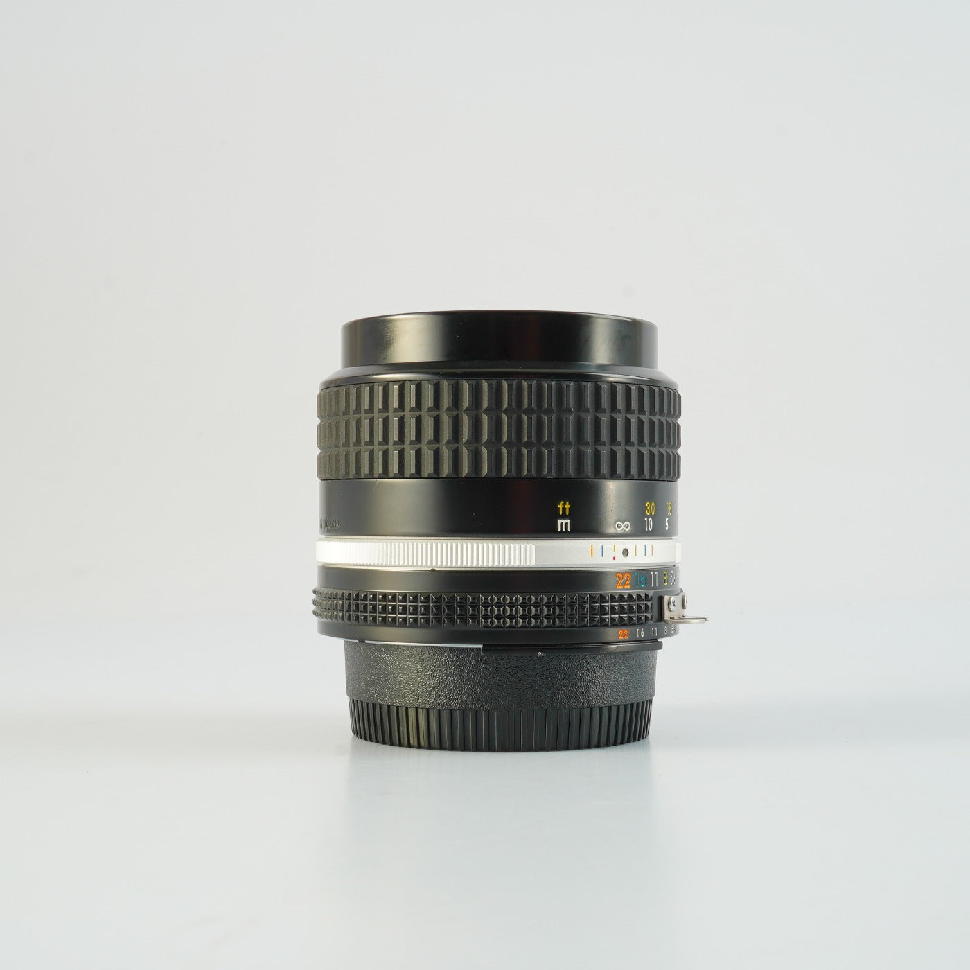 【Overhauled】 Nikon Ai-S NIKKOR 85mm F/2 単焦点レンズ