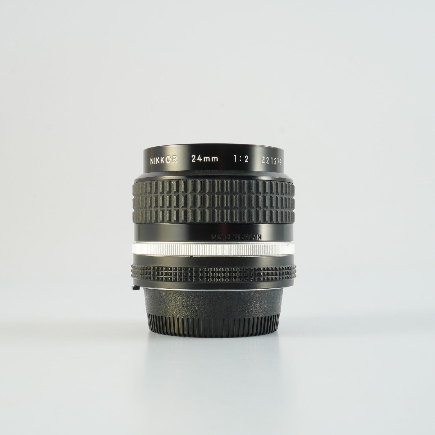 Nikon Ai-S NIKKOR 24mm F/2 単焦点レンズ
