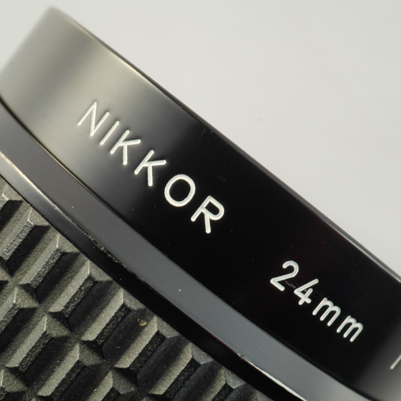 Nikon Ai-S NIKKOR 24mm F/2 単焦点レンズ