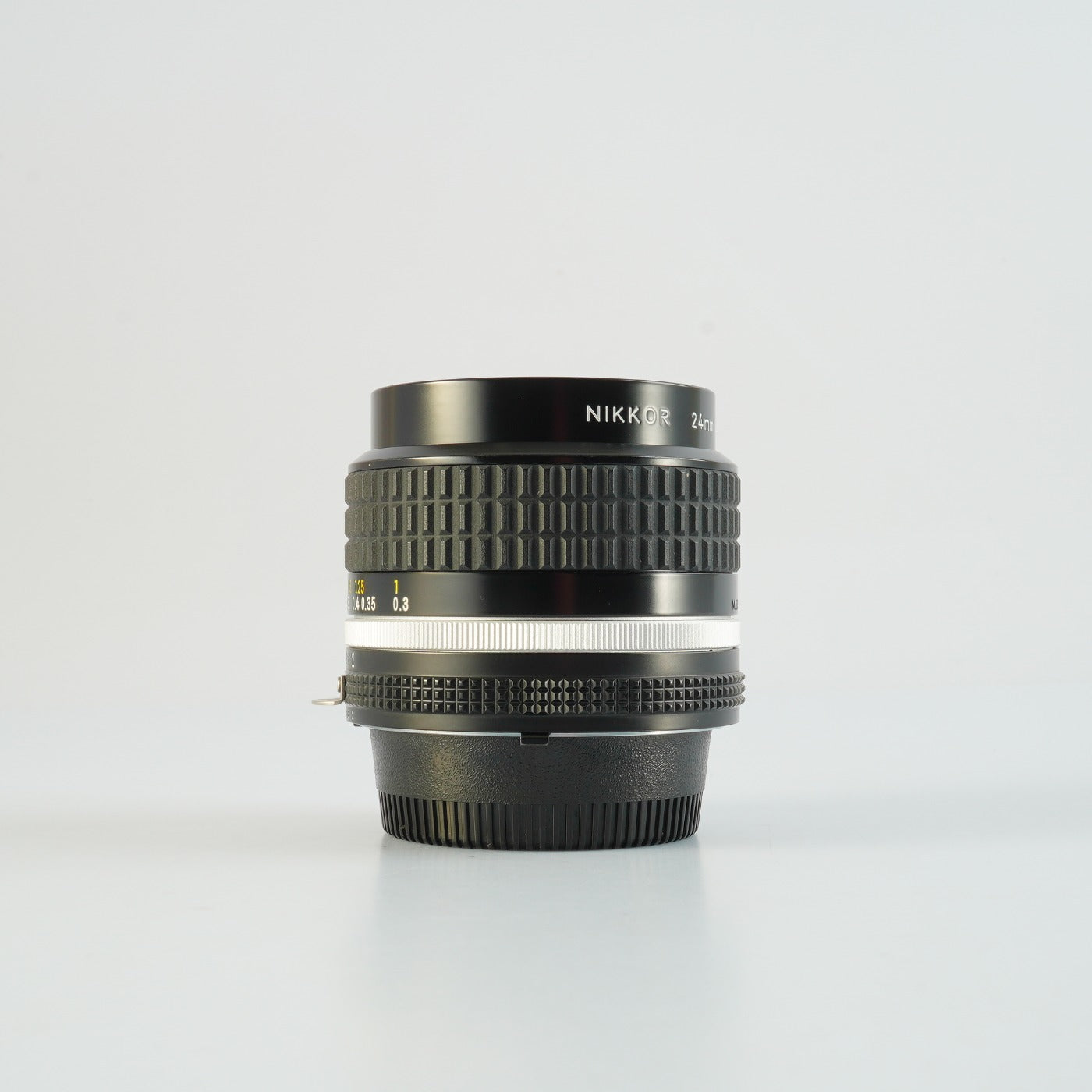 Nikon Ai-S NIKKOR 24mm F/2 単焦点レンズ