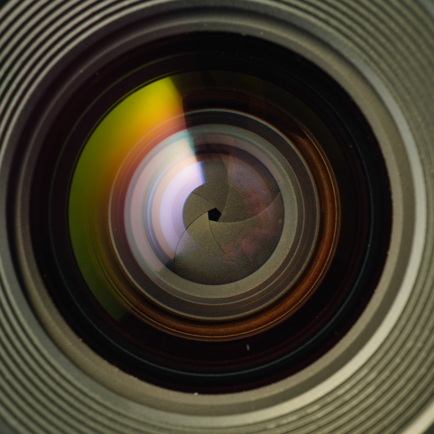 Canon New FD NFD 28mm F/2.8 単焦点レンズ