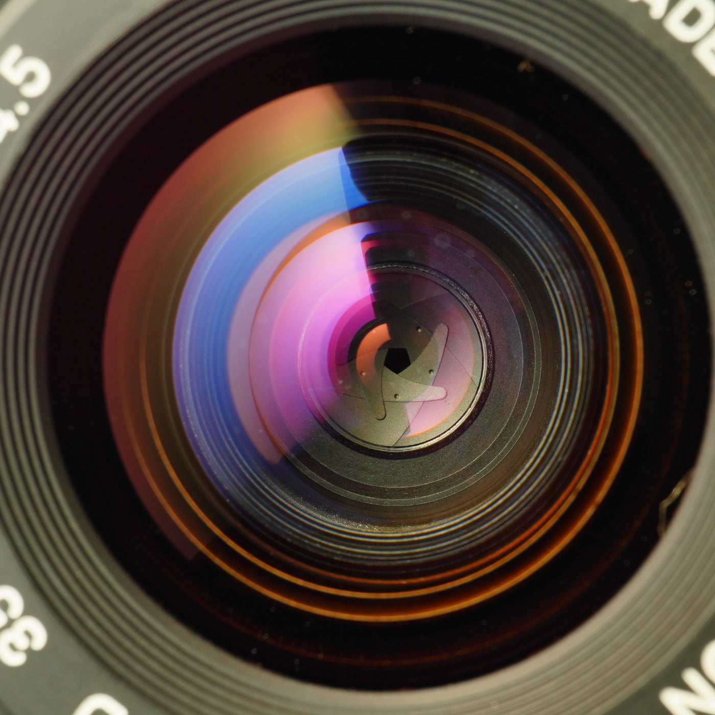 Canon FD 35-70mm F/3.5-4.5 ズームレンズ