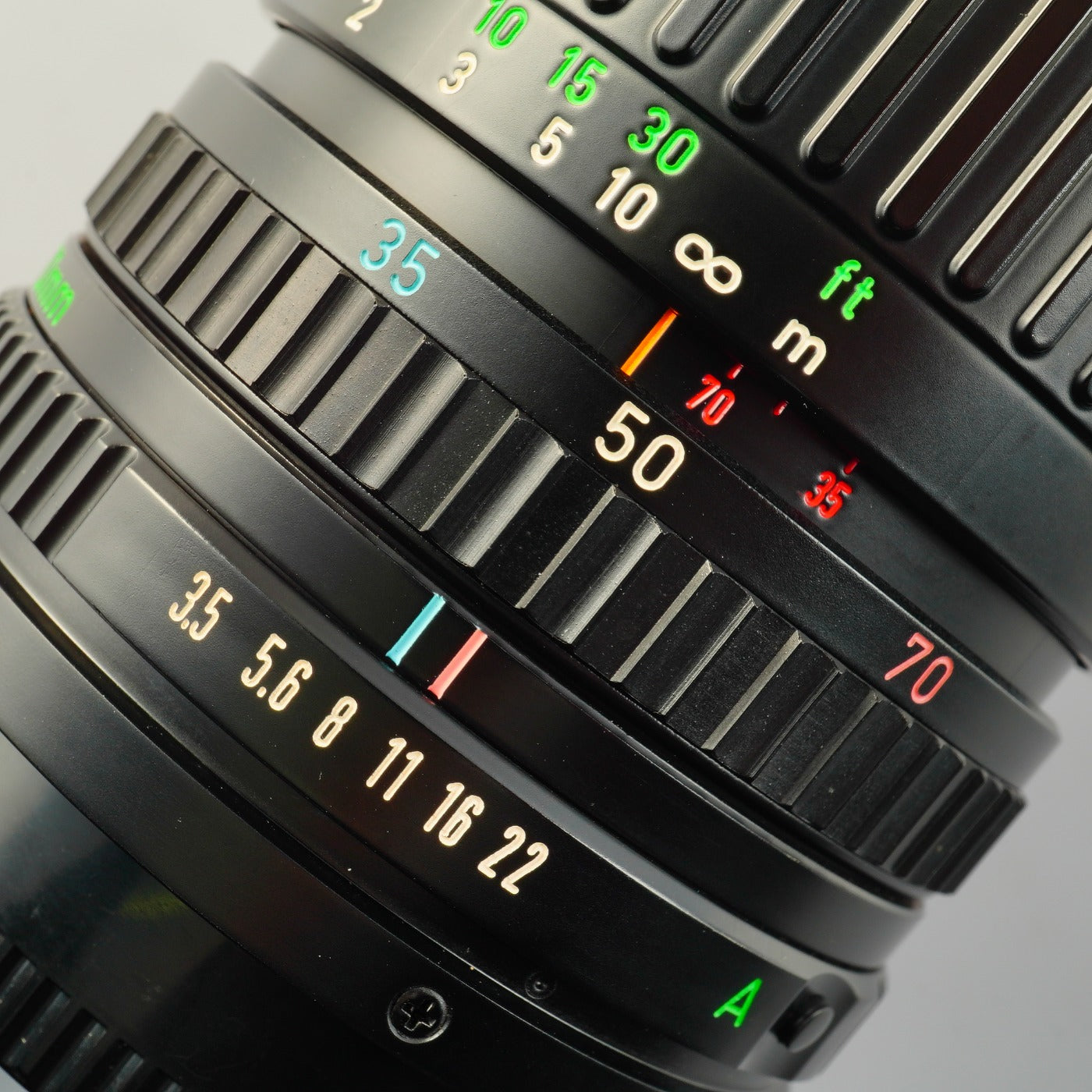Canon FD 35-70mm F/3.5-4.5 ズームレンズ