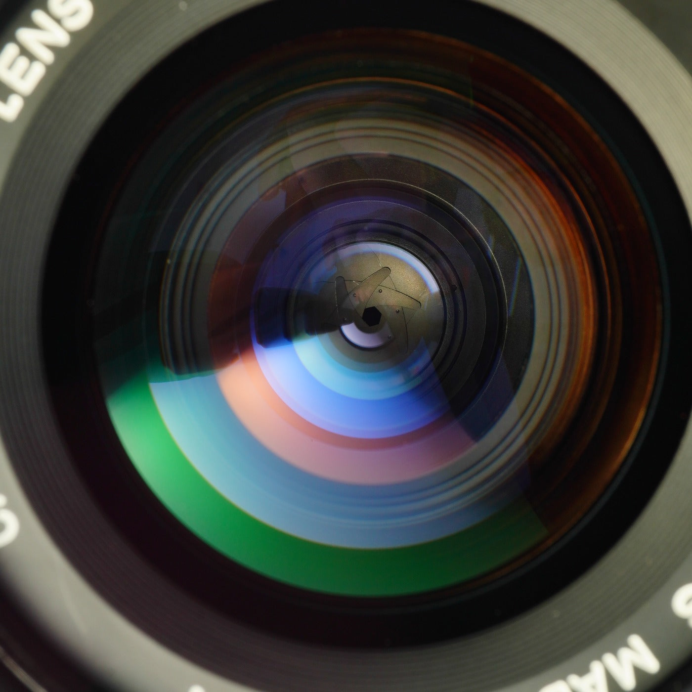 Canon FD 35-70mm F/4 ズームレンズ