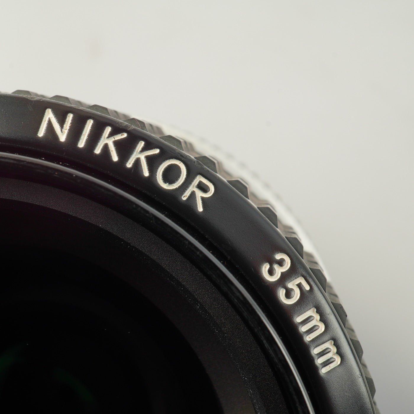 【Overhauled】 Nikon Ai Nikkor 35mm F/2 単焦点レンズ