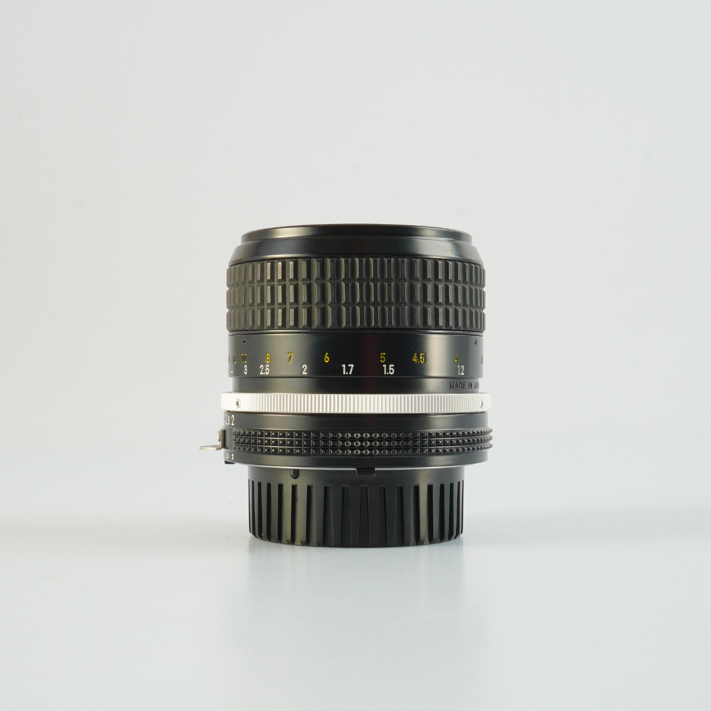 【Serviced】 Nikon Ai NIKKOR 85mm F/2 単焦点レンズ