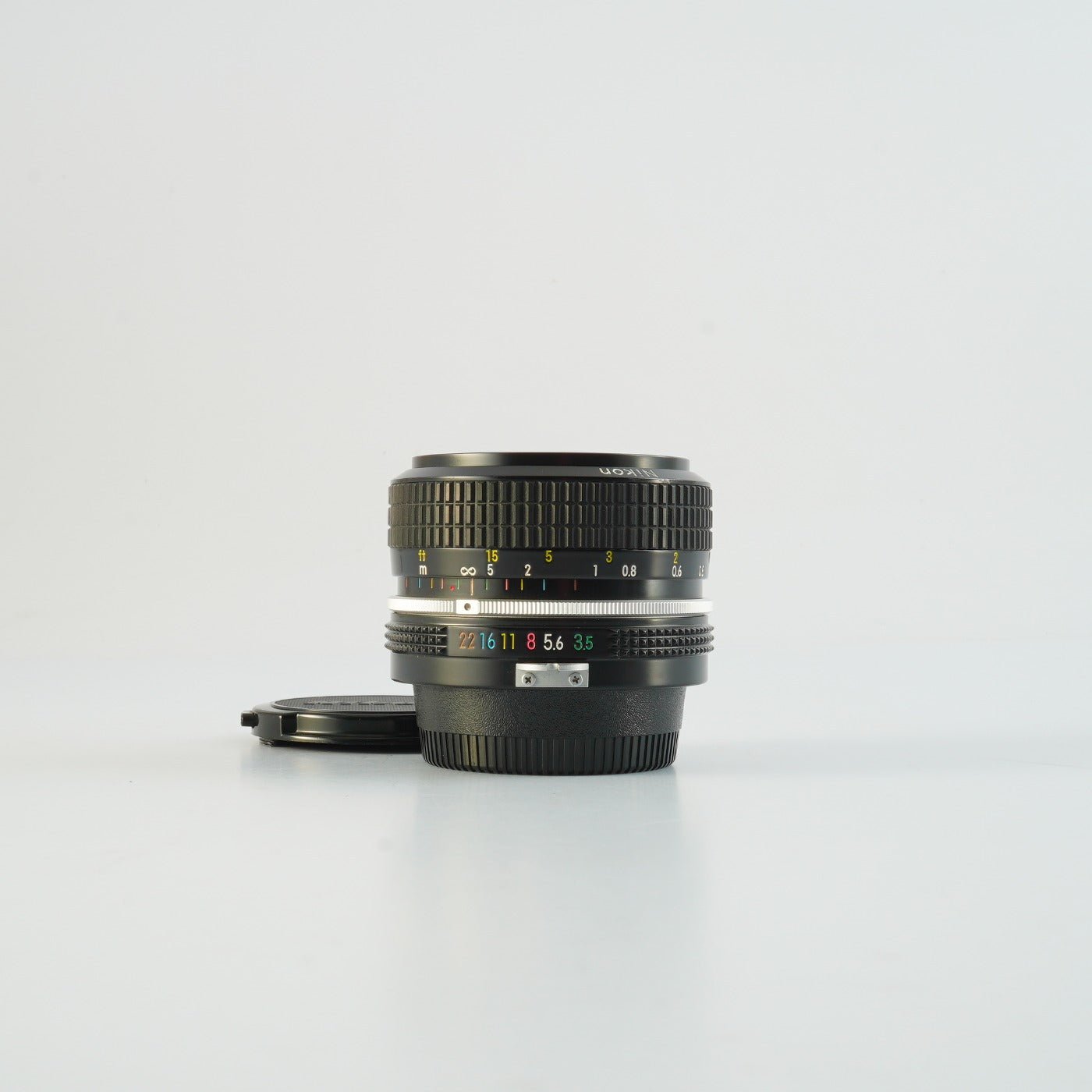 Nikon 非Ai NIKKOR 28mm F/3.5 単焦点レンズ