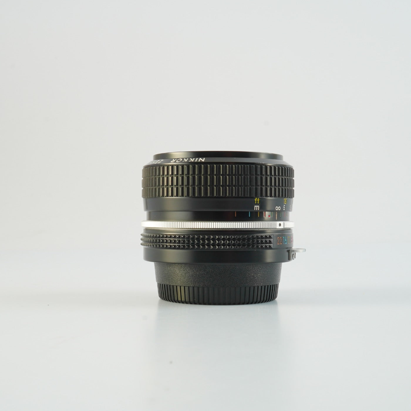 Nikon 非Ai NIKKOR 28mm F/3.5 単焦点レンズ