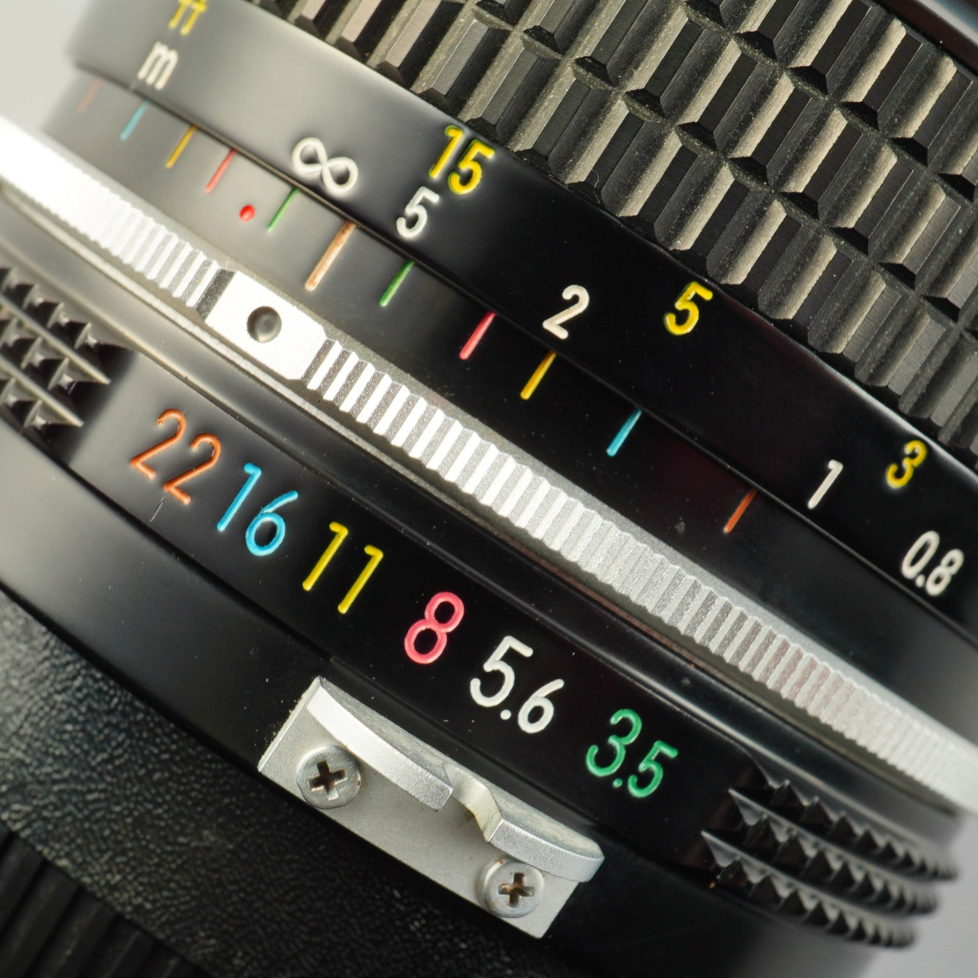 Nikon 非Ai NIKKOR 28mm F/3.5 単焦点レンズ