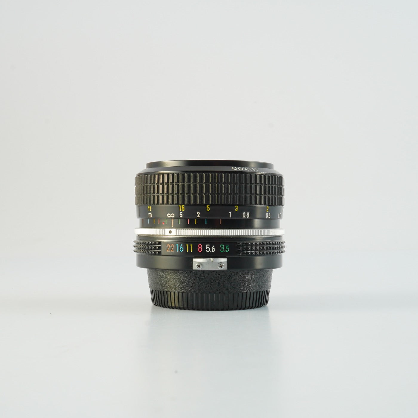 Nikon 非Ai NIKKOR 28mm F/3.5 単焦点レンズ