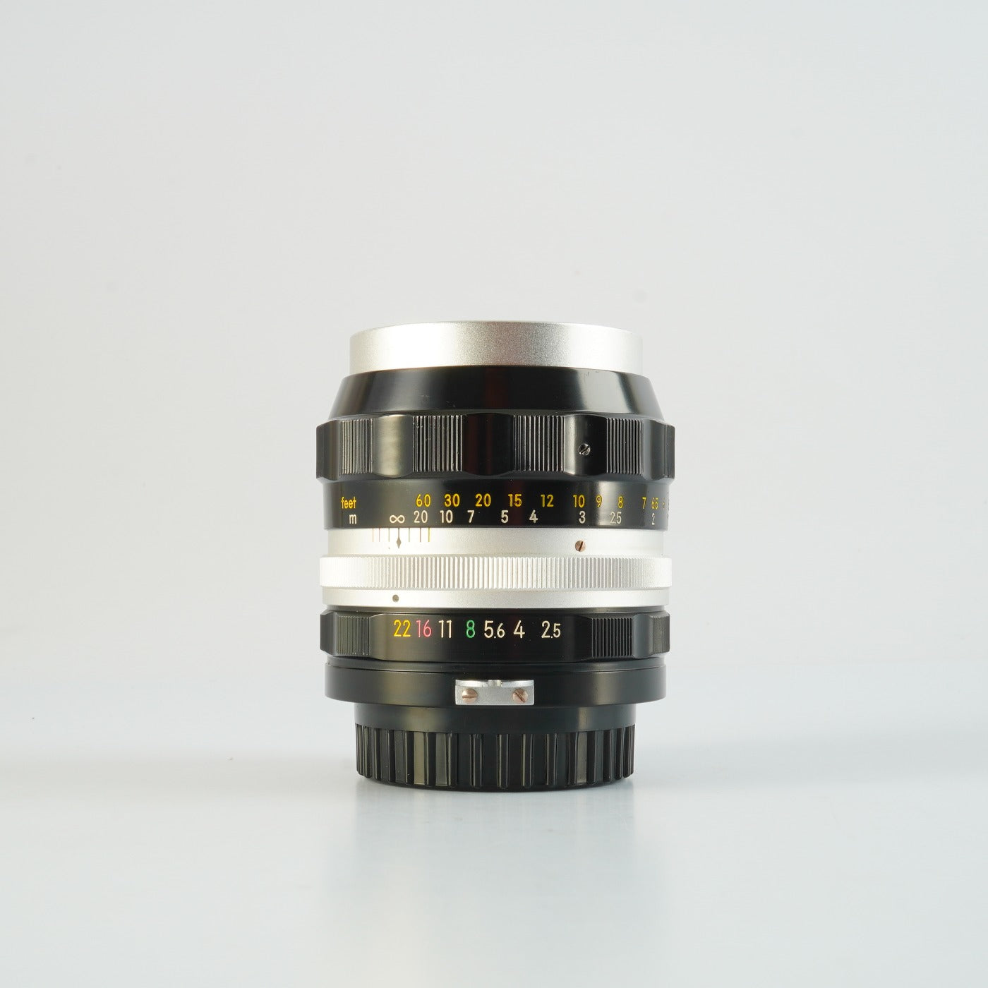 【Serviced】 Nikon 非Ai NIKKOR-P Auto 105mm F/2.5 単焦点レンズ