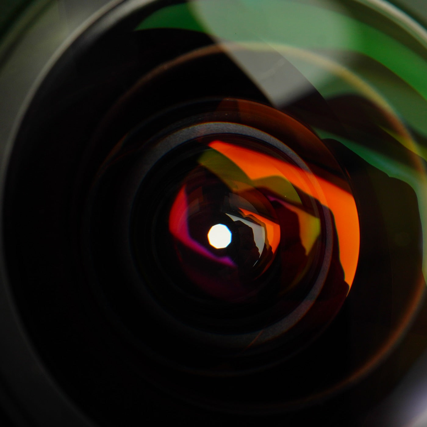 Nikon AF NIKKOR 28-105mm F/3.5-4.5 D ズームレンズ