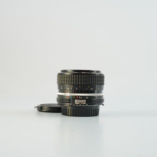 Nikon Ai Nikkor 28mm F/2.8 単焦点レンズ