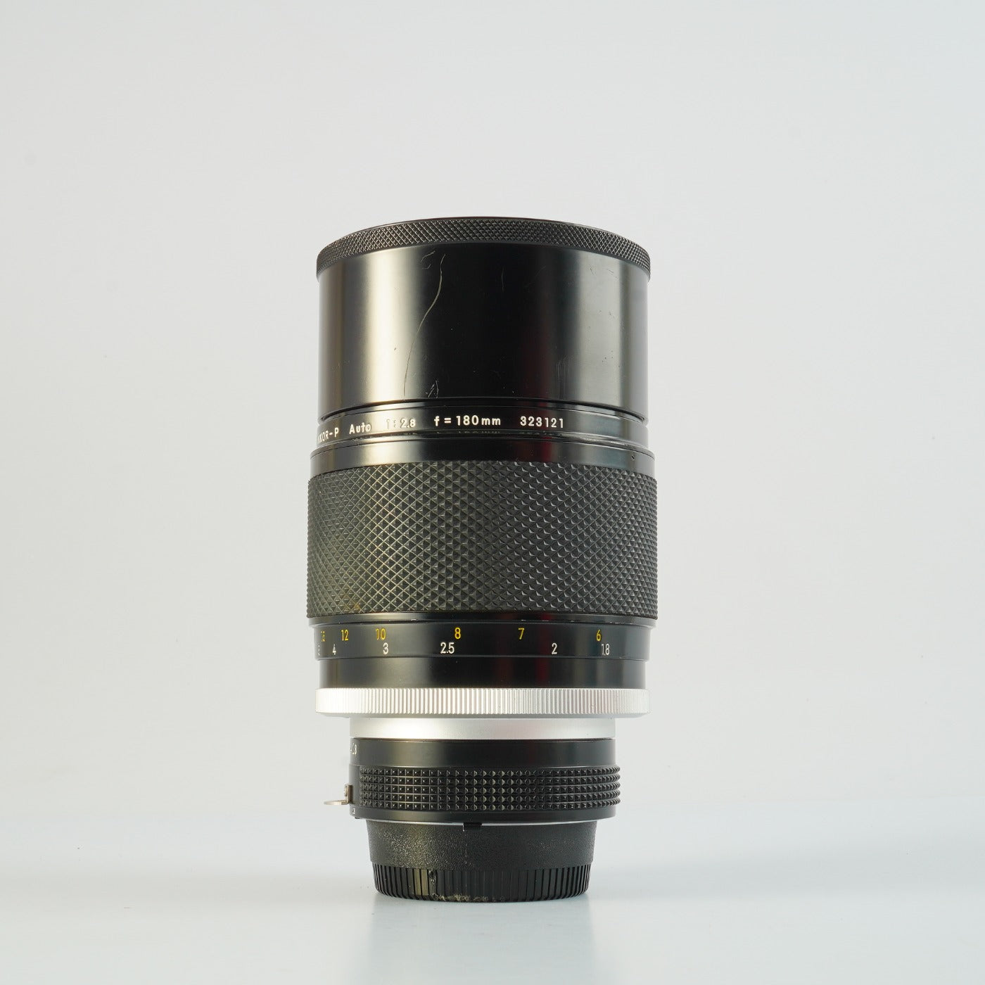 【Serviced】 Nikon Ai改 NIKKOR-P Auto 180mm F/2.8 単焦点レンズ