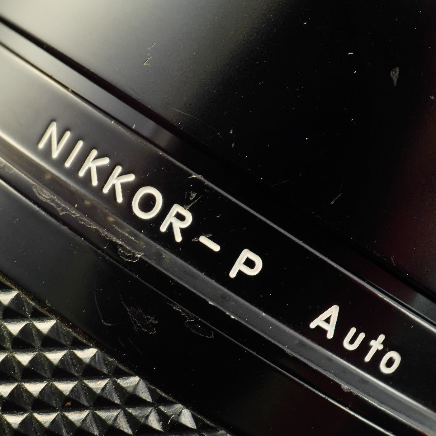 【Serviced】 Nikon Ai改 NIKKOR-P Auto 180mm F/2.8 単焦点レンズ