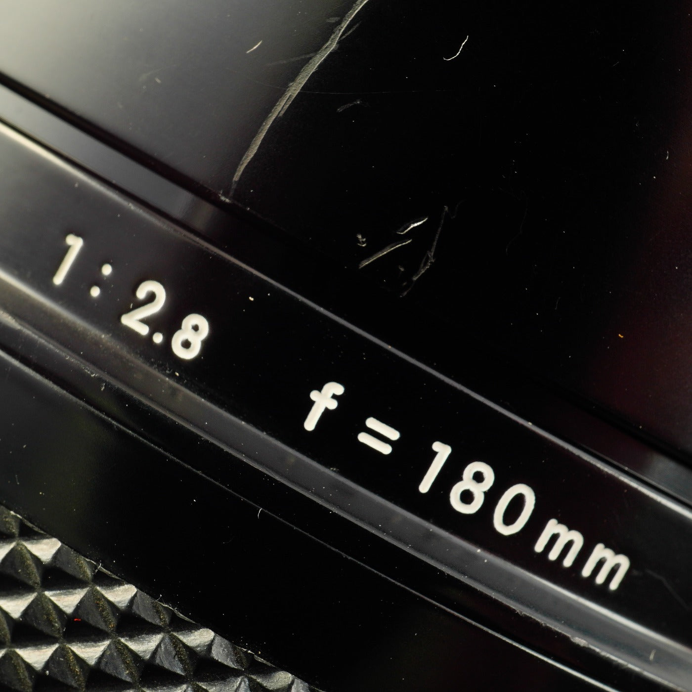 【Serviced】 Nikon Ai改 NIKKOR-P Auto 180mm F/2.8 単焦点レンズ